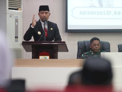 Lantik Pj Sekda Kota Makassar, Andi Arwin Azis Harapkan Tingkatkan Kinerja Perangkat Daerah