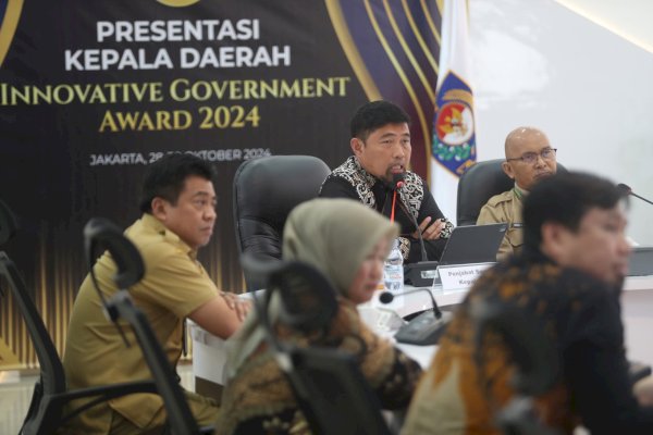 Penilaian IGA 2024, Pjs Wali Kota Makassar Perkenalkan Inovasi Dottoro&#8217;ta dan Inovasi Kelas Berbintang