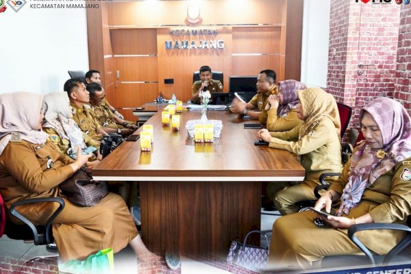 Camat Mamajang Terima Kunjungan Studi Tiru Pemerintah Kecamatan Palu Selatan