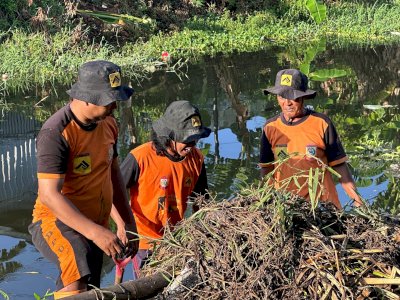 Pjs Wali Kota Makassar Arwin Azis Pimpin Normalisasi Kanal di Manggala dan Bontoala