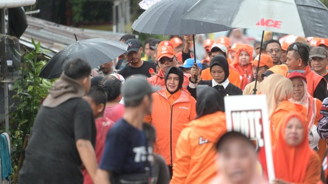 Sisir Wilayah Tamalanrea Wesabbe dan Perdos Unhas Indira Disambut Hangat Warga