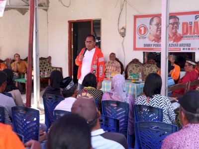 Cagub Sulsel Danny Pomanto Diterima Tokoh Masyarakat Desa Manunggal Lutim