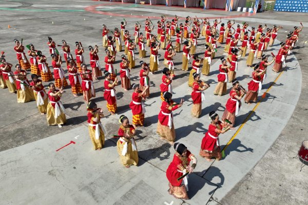 Drum Corps Makassar dan Tari Butta Kalabbirangku Tampil Memukau di HUT Kota Makassar ke-417