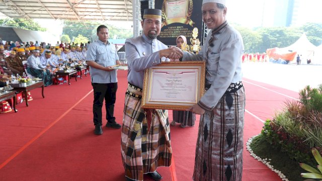 Perayaan HUT Kota Makassar Ke-417 Bertabur Penghargaan