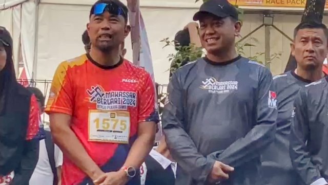 Flag Off Peserta Kareba 10K, Andi Arwin Azis: Momentum Solidaritas Warga Makassar Jelang Pilkada