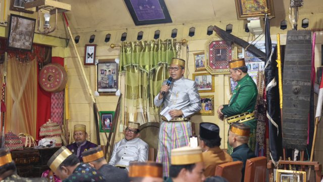 Jadi Tamu Kehormatan Diacara Adat Appalili Maros, Danny-Azhar Ucap Terima Kasih