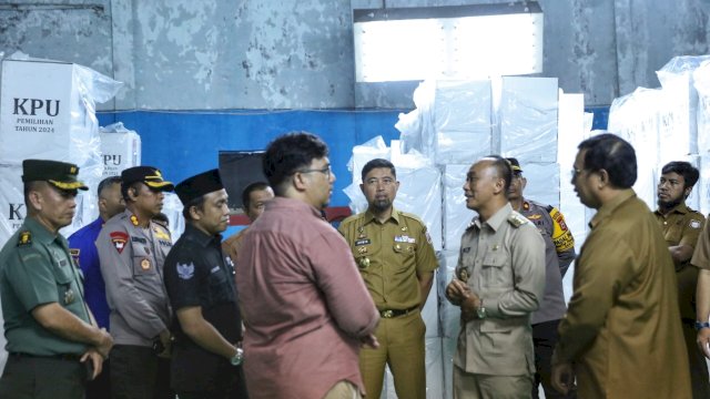 Pjs Wali Kota Tinjau Gudang Logistik KPU, Persiapan Logistik Capai 100 Persen