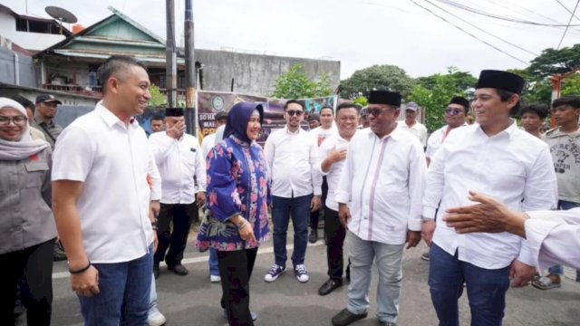 Warga Kecamatan Ujung Tanah Sambut Kedatangan Ketua TP PKK Kota Makassar