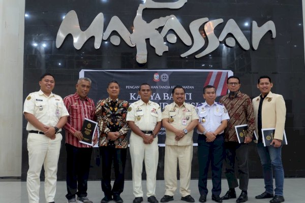 PPI Makassar Jadi Pelopor: Wali Kota Terima Penghargaan Karya Bakti Putera Indonesia