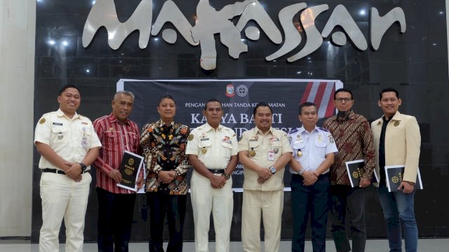 PPI Makassar Jadi Pelopor: Wali Kota Terima Penghargaan Karya Bakti Putera Indonesia