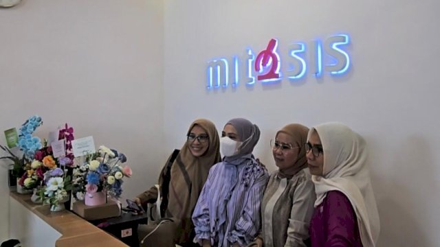 Mitosis Laboratory Laboratoirun pertama di Indonesia Bidang Patologi Tangani Tumor