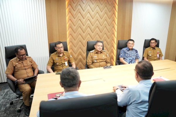 Pemkot Makassar Gandeng OJK Kaji Pengaktifan Kembali BPR