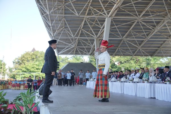 Momentum Hardiknas, Munafri-Aliyah Komitmen Tingkatkan Kualitas Pendidikan Kota Makassar