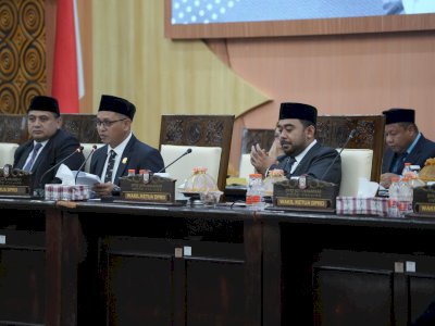 Jaga Soliditas Eksekutif-Legislatif, Munafri-Aliyah Kompak Hadiri Paripurna Terkait LKPJ 2024